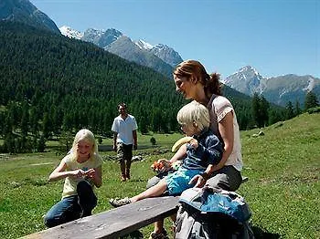 Hotel Robinson Club Schweizerhof 4*