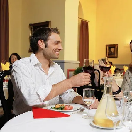 Hotel Robinson Club Schweizerhof 4*