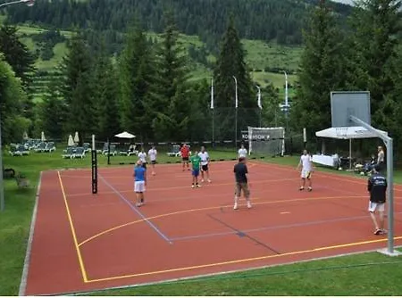 Robinson Club Schweizerhof فولبيرا
